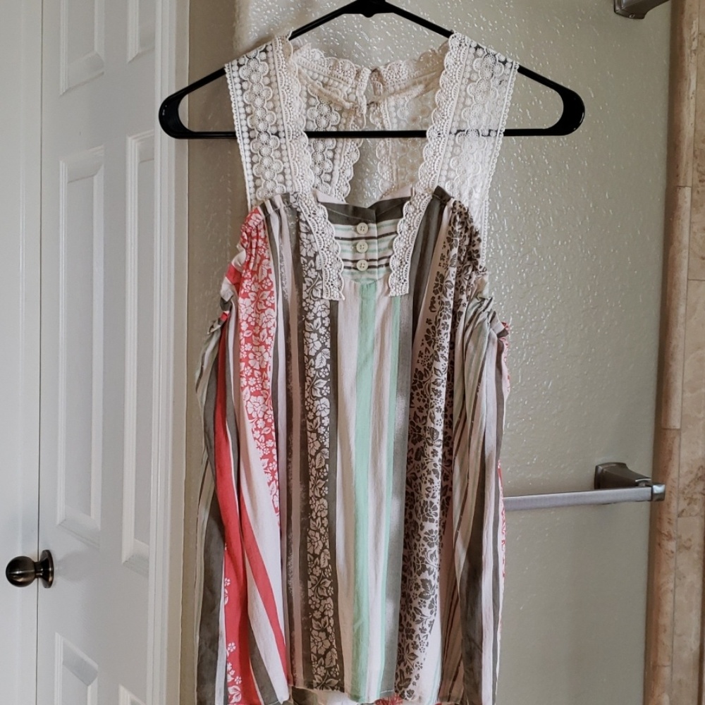 Cabi brand  top